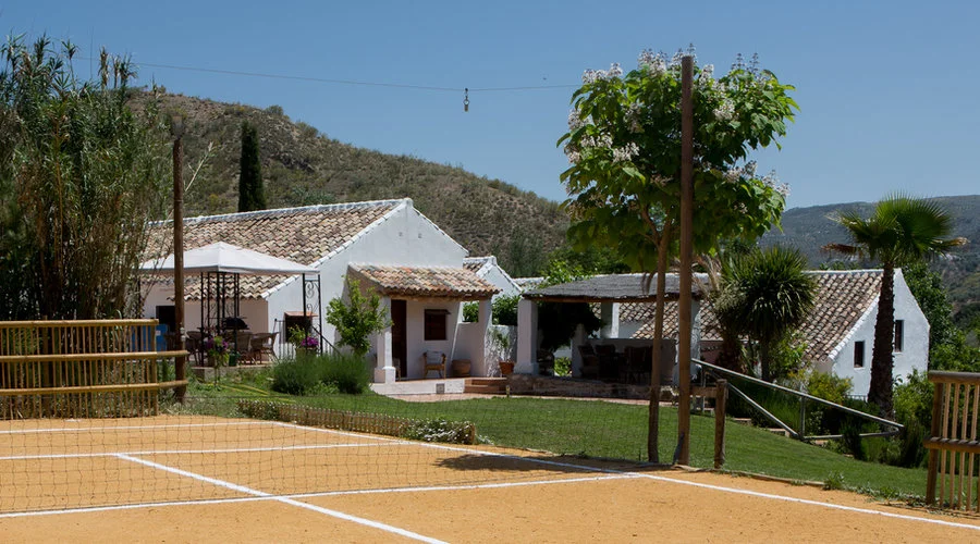 Sportuitrusting zoals tennis en tafeltennis bij El Molino del Conde